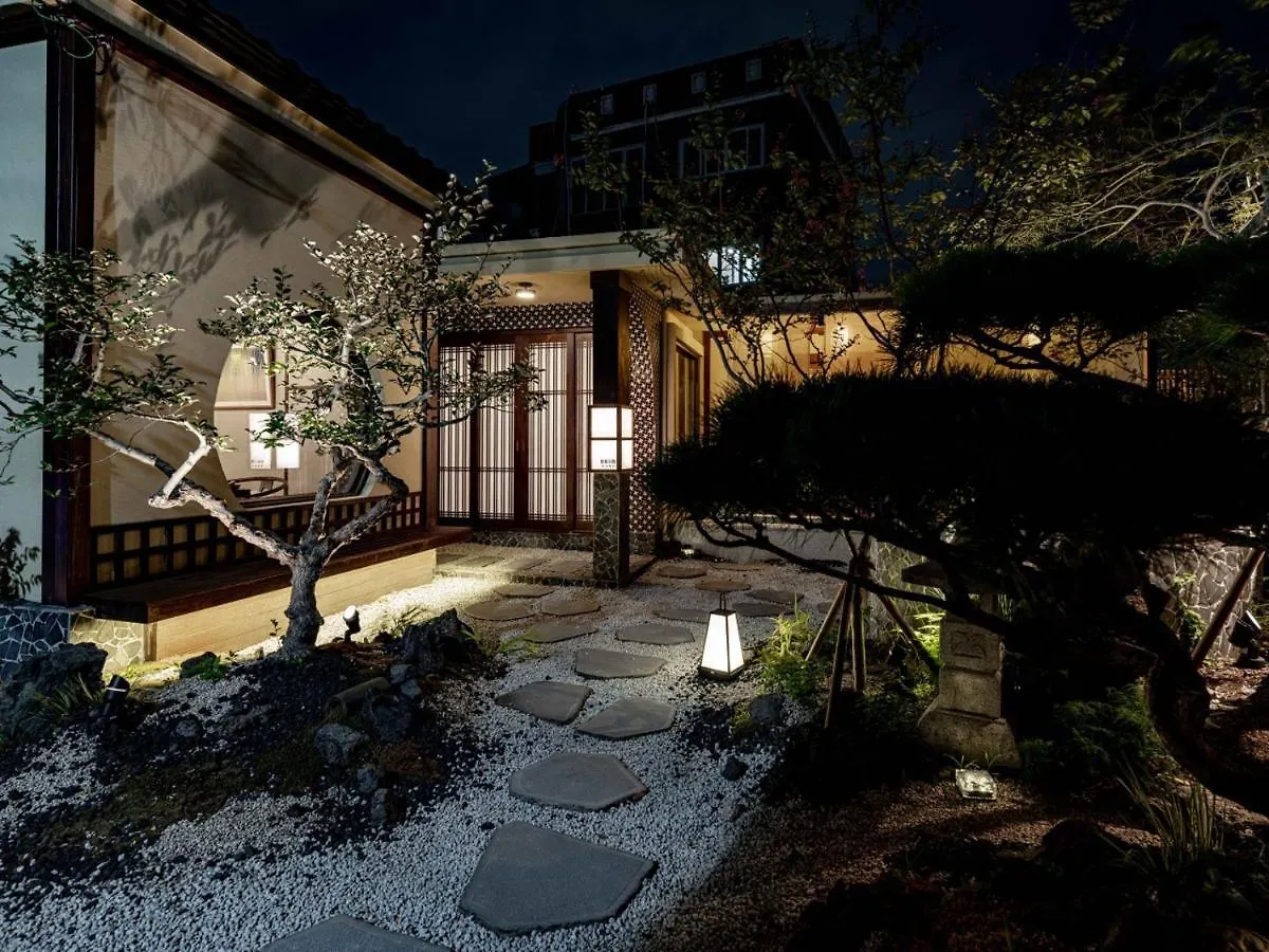 Seoseoillo Villa Busan